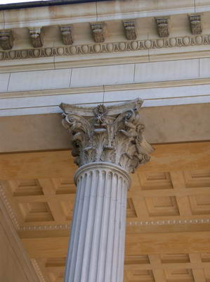 Верхняя капитель колонны
