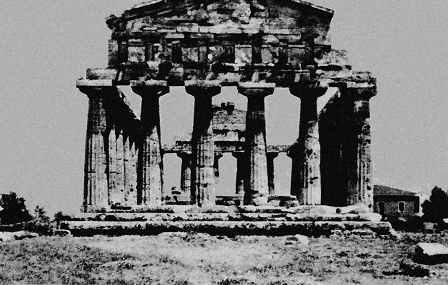 11. Храм Деметры в Пестуме. VI в. до н. э. Известняк. Южная Италия.