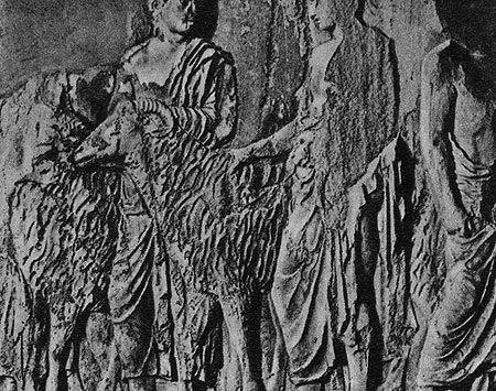 50. Плиты северной стороны фриза. Жрецы с баранами. V в. до н. э. Мрамор. Афины. Музей Акрополя.